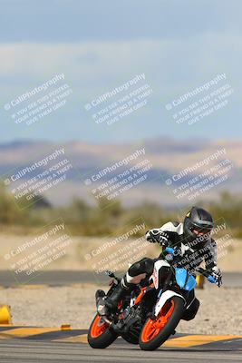 media/Feb-08-2024-Racers Edge (Thu) [[c658ab1530]]/3-B Group/Session 2 (Turn 4 Entry)/